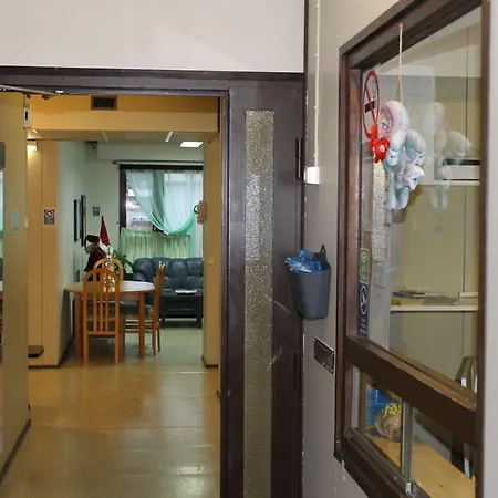 - Kuin Kotonaan Gasthuis