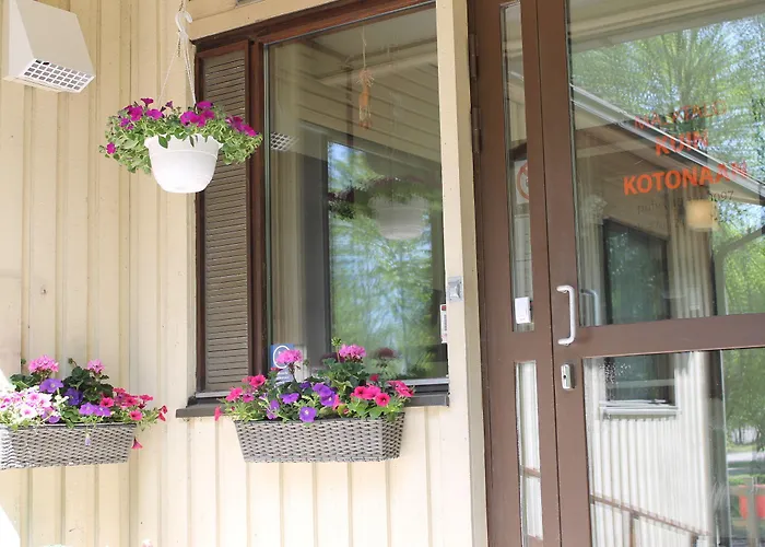 - Kuin Kotonaan Kotka